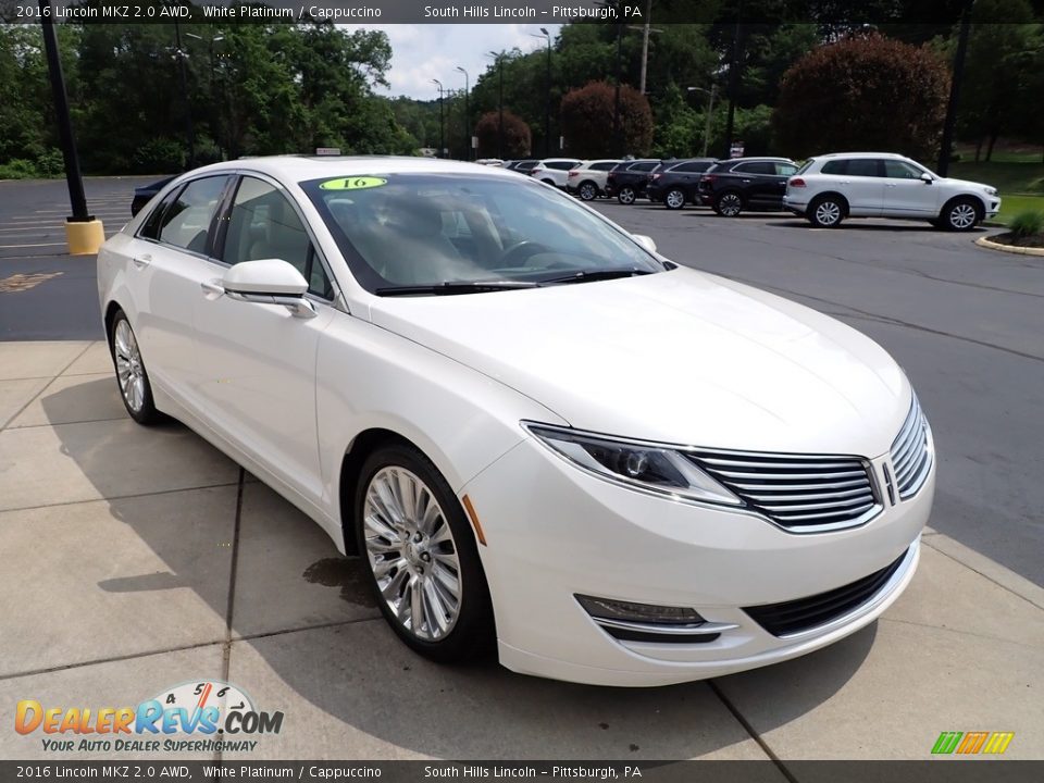 Front 3/4 View of 2016 Lincoln MKZ 2.0 AWD Photo #8