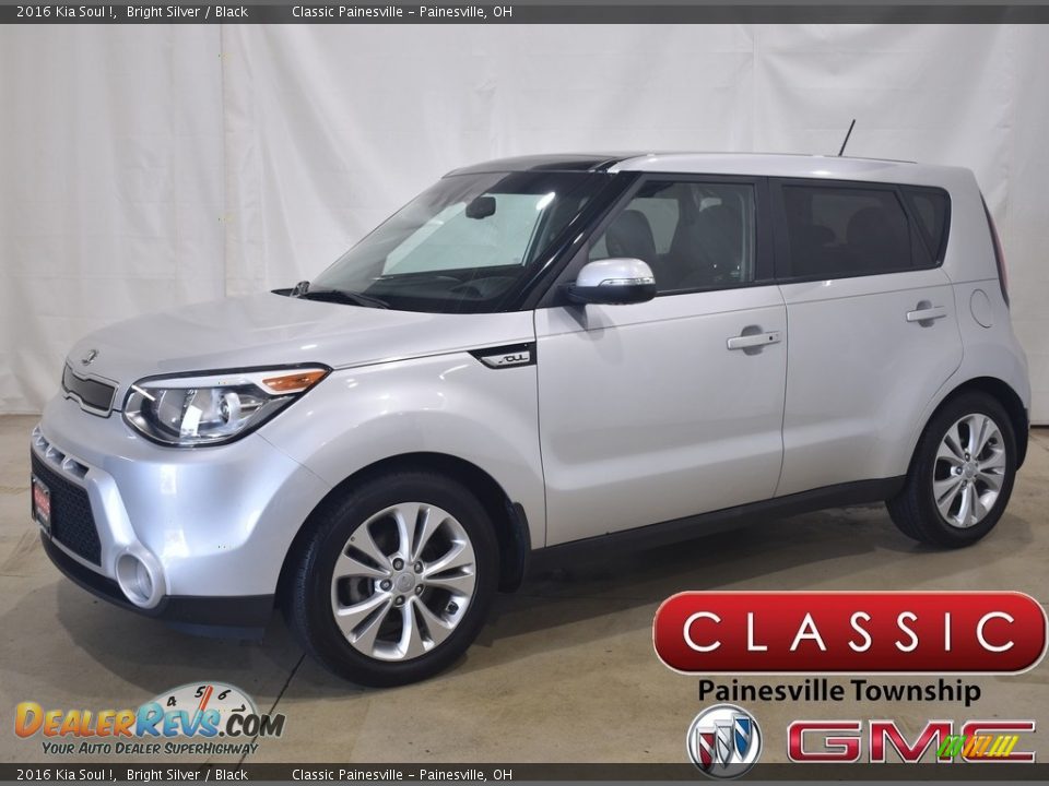 2016 Kia Soul ! Bright Silver / Black Photo #1