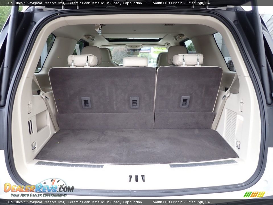 2019 Lincoln Navigator Reserve 4x4 Trunk Photo #5