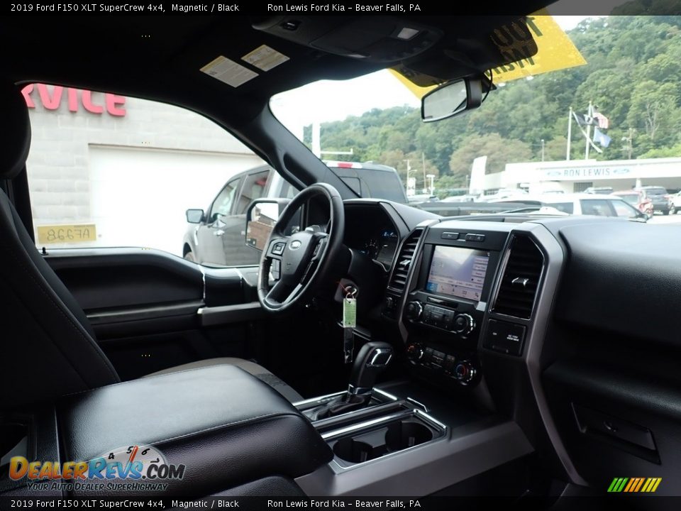 2019 Ford F150 XLT SuperCrew 4x4 Magnetic / Black Photo #11