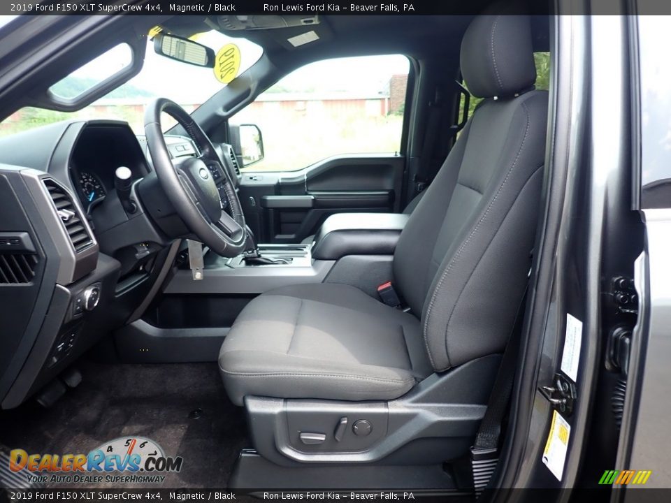 2019 Ford F150 XLT SuperCrew 4x4 Magnetic / Black Photo #14