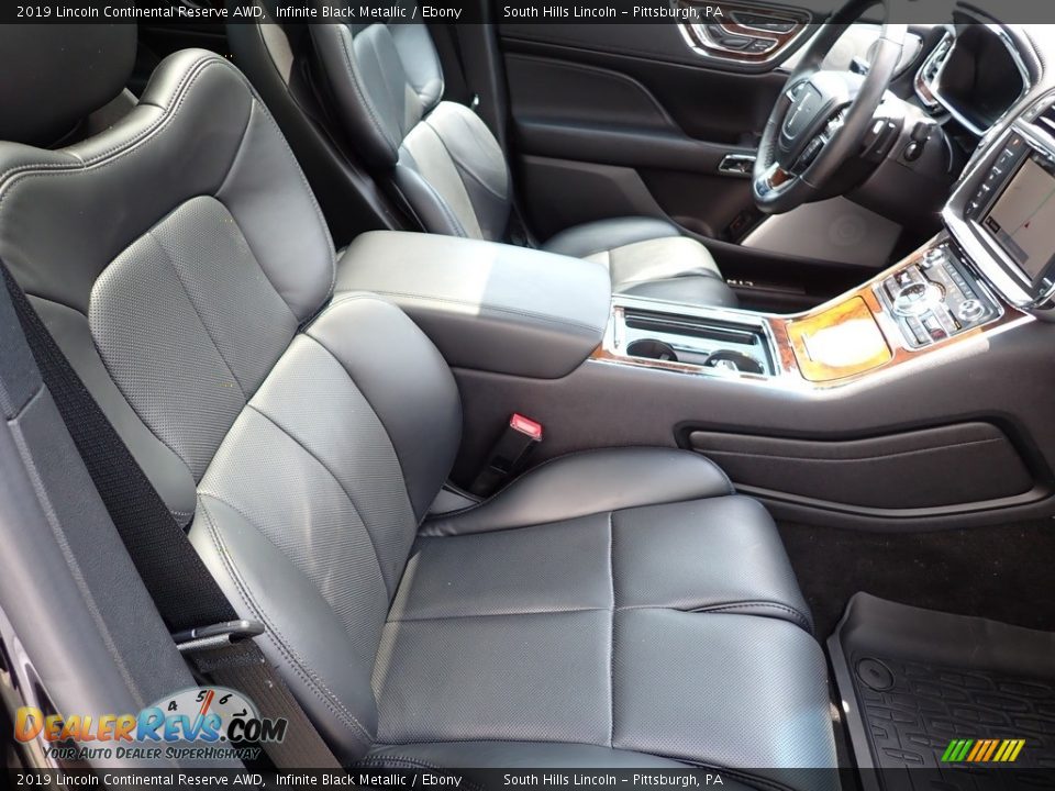 Front Seat of 2019 Lincoln Continental Reserve AWD Photo #11