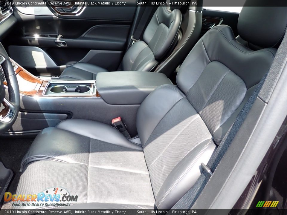 Front Seat of 2019 Lincoln Continental Reserve AWD Photo #15