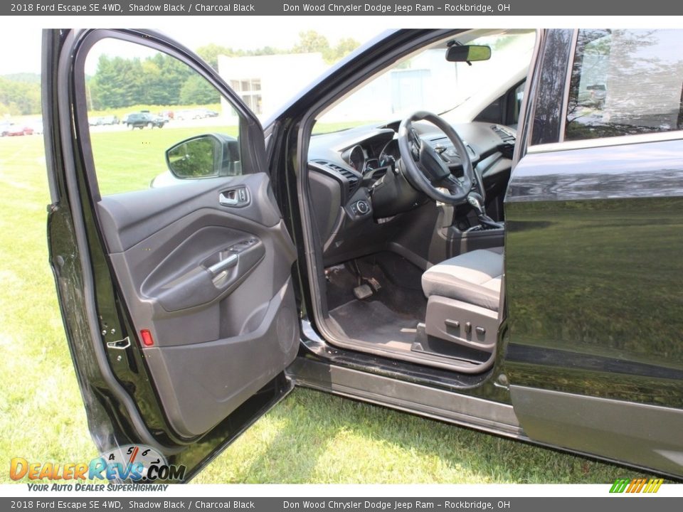 2018 Ford Escape SE 4WD Shadow Black / Charcoal Black Photo #14