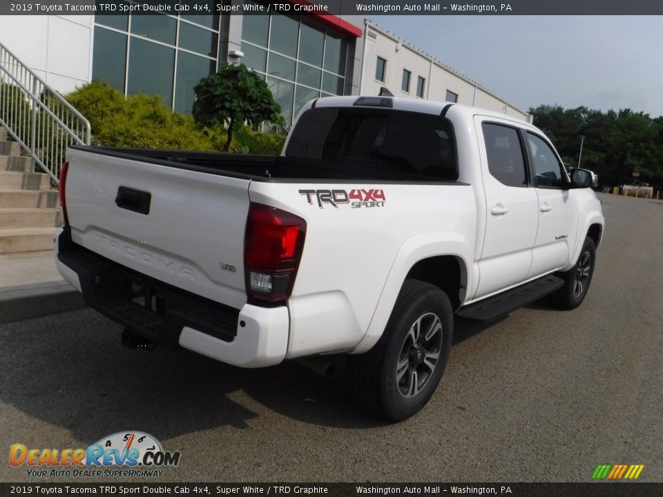 2019 Toyota Tacoma TRD Sport Double Cab 4x4 Super White / TRD Graphite Photo #16