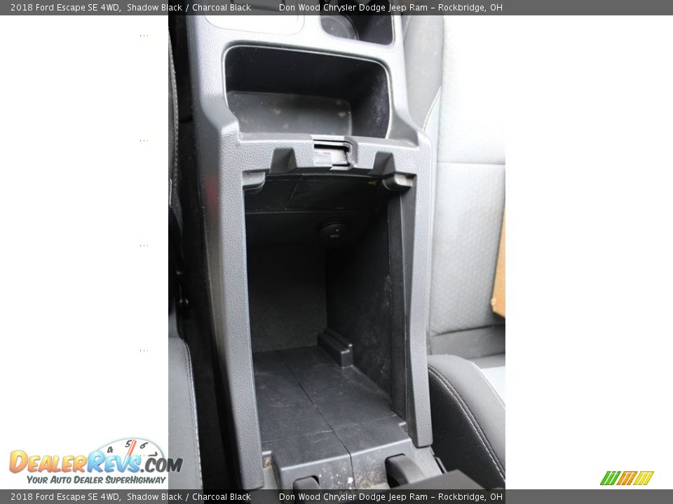 2018 Ford Escape SE 4WD Shadow Black / Charcoal Black Photo #28