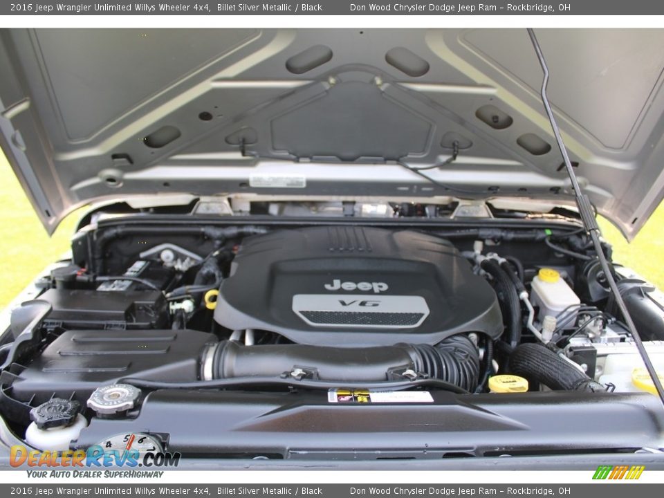 2016 Jeep Wrangler Unlimited Willys Wheeler 4x4 Billet Silver Metallic / Black Photo #10