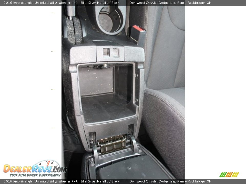 2016 Jeep Wrangler Unlimited Willys Wheeler 4x4 Billet Silver Metallic / Black Photo #24