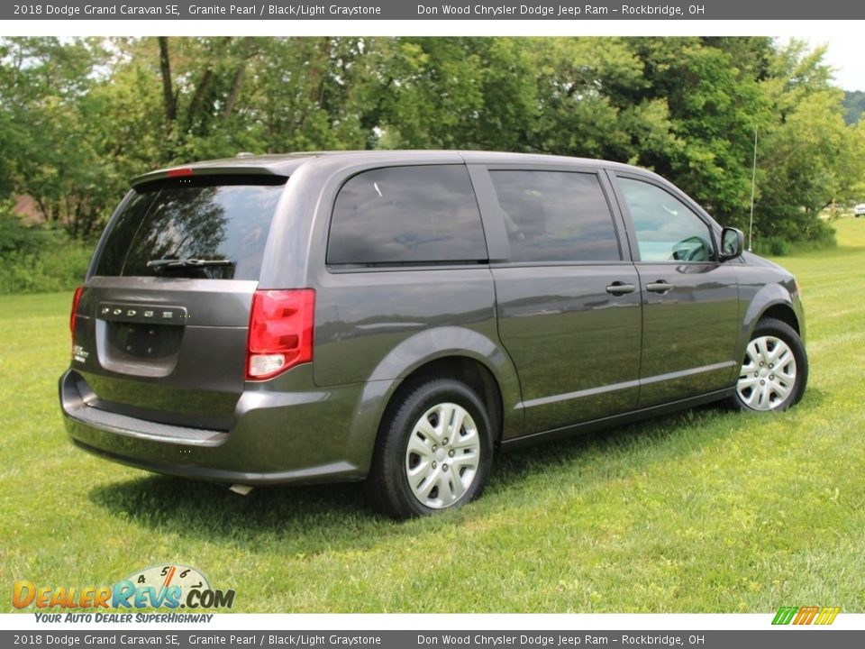 2018 Dodge Grand Caravan SE Granite Pearl / Black/Light Graystone Photo #8