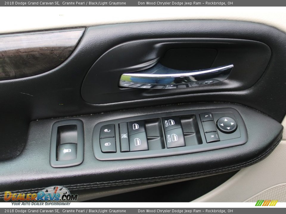 2018 Dodge Grand Caravan SE Granite Pearl / Black/Light Graystone Photo #16