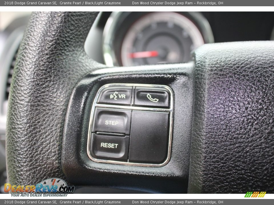 2018 Dodge Grand Caravan SE Granite Pearl / Black/Light Graystone Photo #19