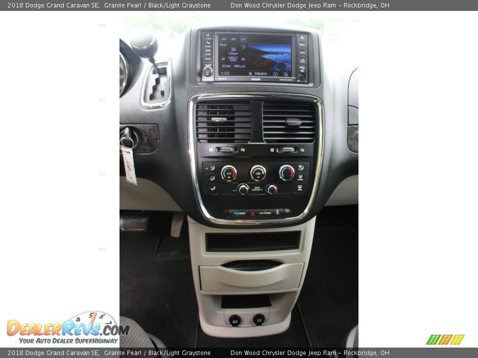 2018 Dodge Grand Caravan SE Granite Pearl / Black/Light Graystone Photo #22