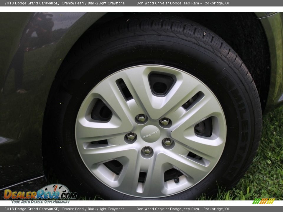2018 Dodge Grand Caravan SE Granite Pearl / Black/Light Graystone Photo #31