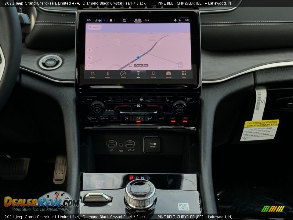 2021 Jeep Grand Cherokee L Limited 4x4 Diamond Black Crystal Pearl / Black Photo #10