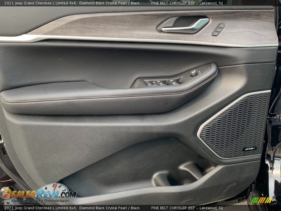 2021 Jeep Grand Cherokee L Limited 4x4 Diamond Black Crystal Pearl / Black Photo #12