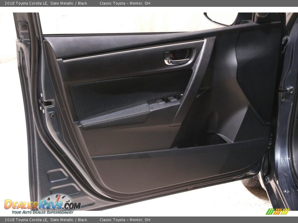 2018 Toyota Corolla LE Slate Metallic / Black Photo #4