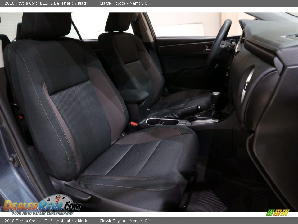 2018 Toyota Corolla LE Slate Metallic / Black Photo #13