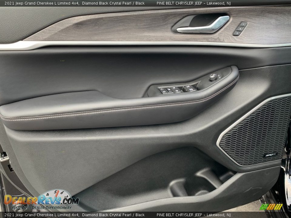 2021 Jeep Grand Cherokee L Limited 4x4 Diamond Black Crystal Pearl / Black Photo #12