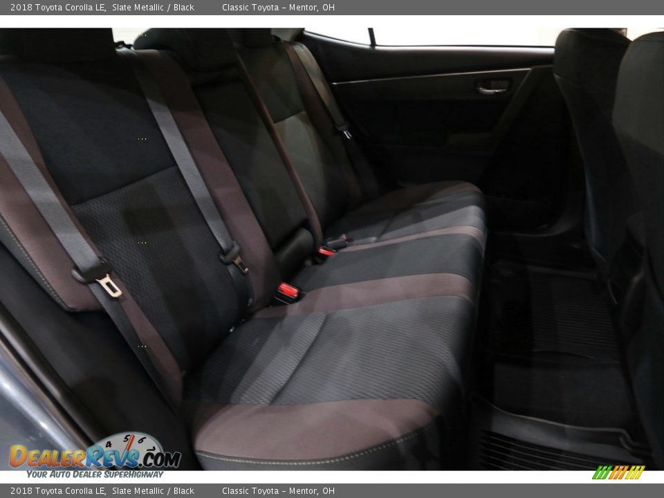 2018 Toyota Corolla LE Slate Metallic / Black Photo #14