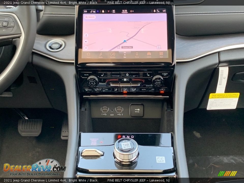 Controls of 2021 Jeep Grand Cherokee L Limited 4x4 Photo #10