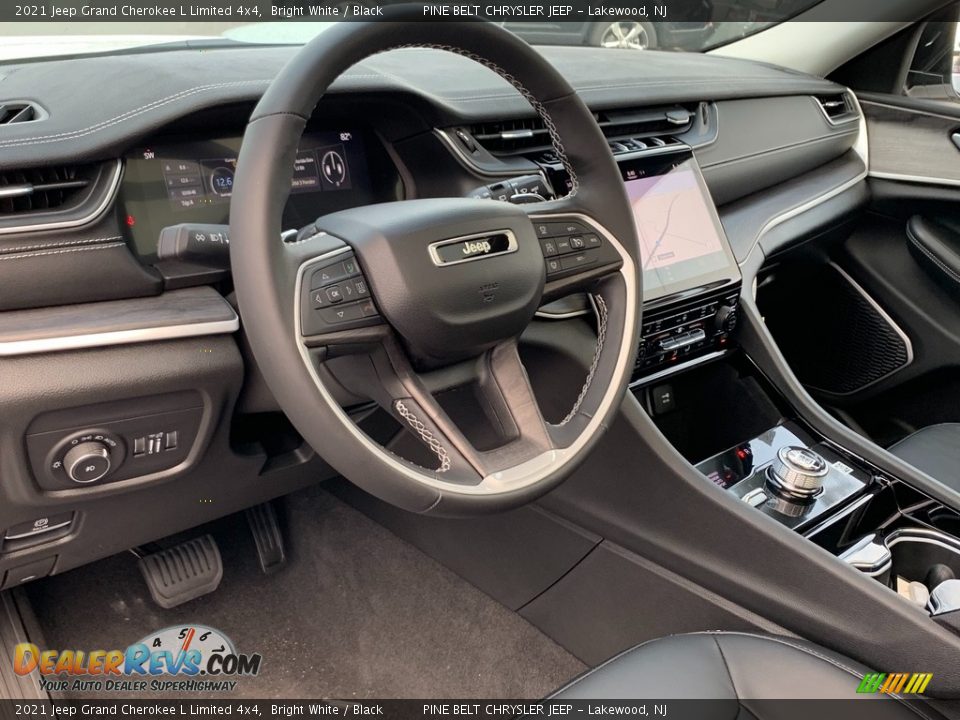 Dashboard of 2021 Jeep Grand Cherokee L Limited 4x4 Photo #13