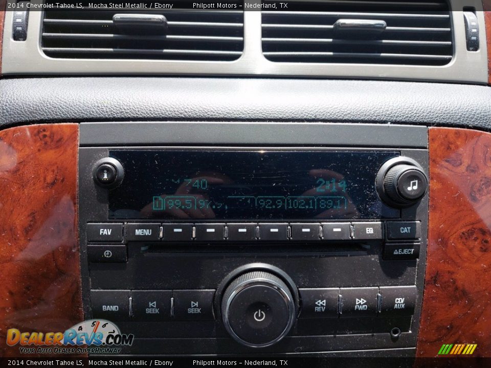 Controls of 2014 Chevrolet Tahoe LS Photo #20