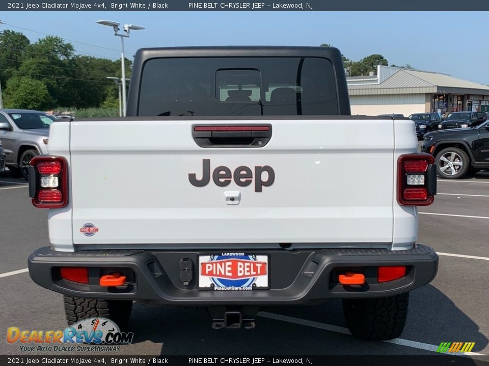 2021 Jeep Gladiator Mojave 4x4 Bright White / Black Photo #7