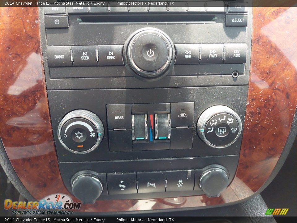 Controls of 2014 Chevrolet Tahoe LS Photo #21