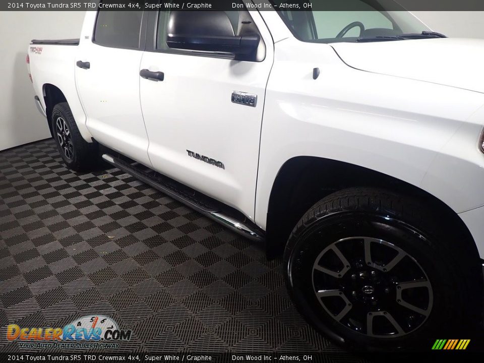 2014 Toyota Tundra SR5 TRD Crewmax 4x4 Super White / Graphite Photo #4