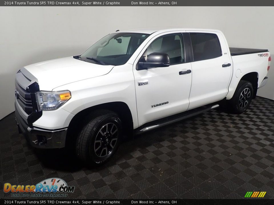 2014 Toyota Tundra SR5 TRD Crewmax 4x4 Super White / Graphite Photo #9