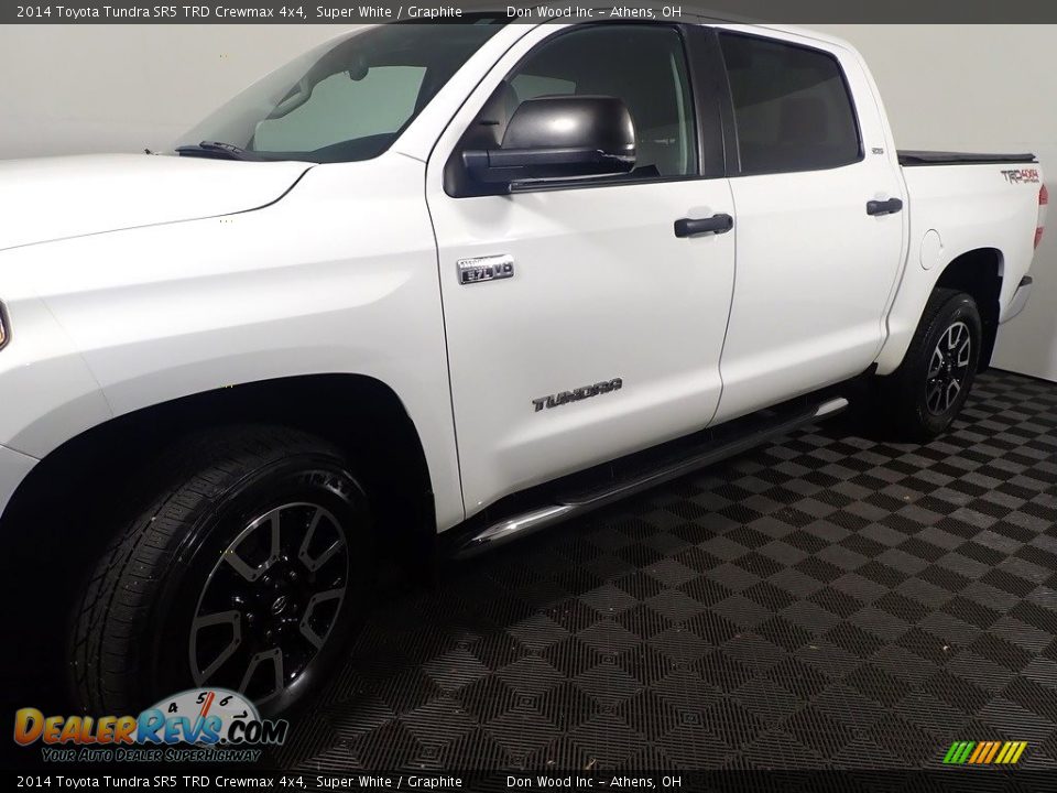 2014 Toyota Tundra SR5 TRD Crewmax 4x4 Super White / Graphite Photo #10