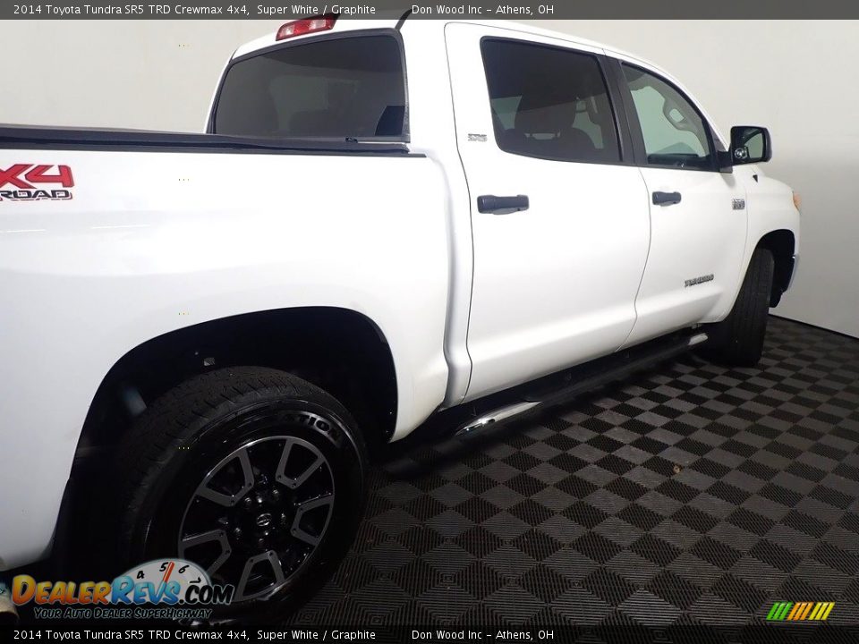 2014 Toyota Tundra SR5 TRD Crewmax 4x4 Super White / Graphite Photo #18