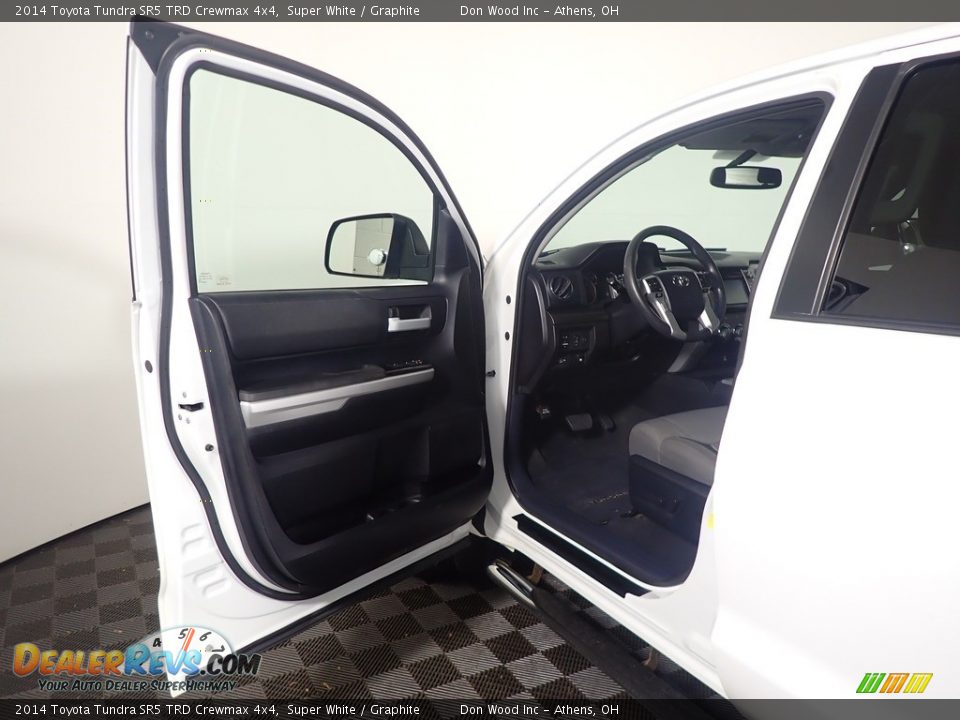 2014 Toyota Tundra SR5 TRD Crewmax 4x4 Super White / Graphite Photo #19