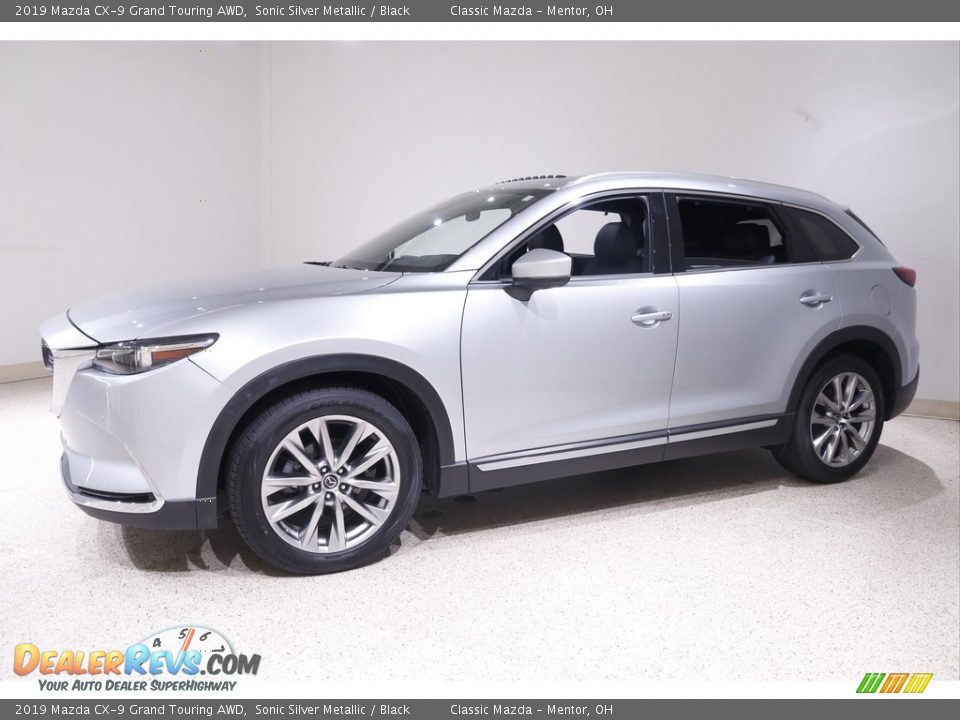 Front 3/4 View of 2019 Mazda CX-9 Grand Touring AWD Photo #3