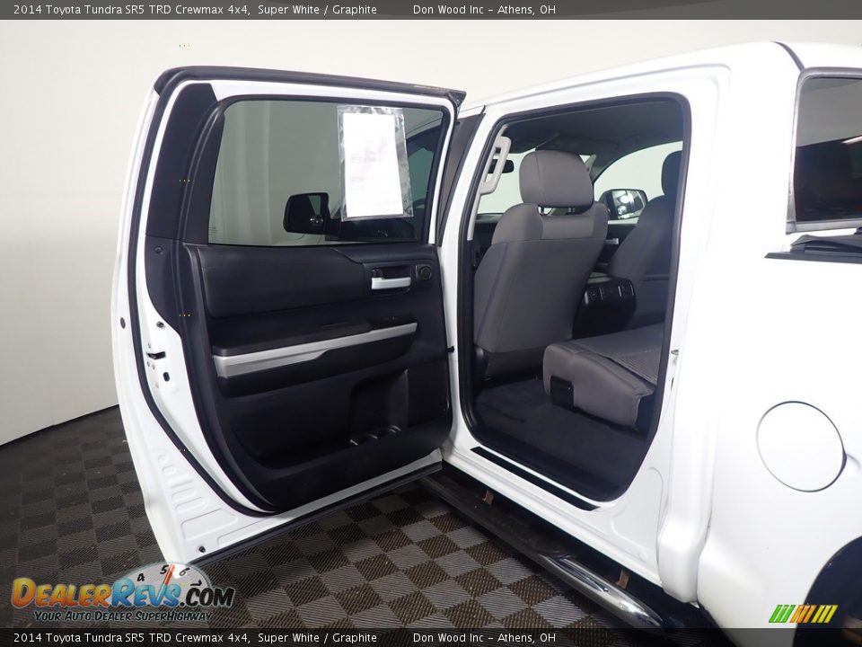 2014 Toyota Tundra SR5 TRD Crewmax 4x4 Super White / Graphite Photo #35