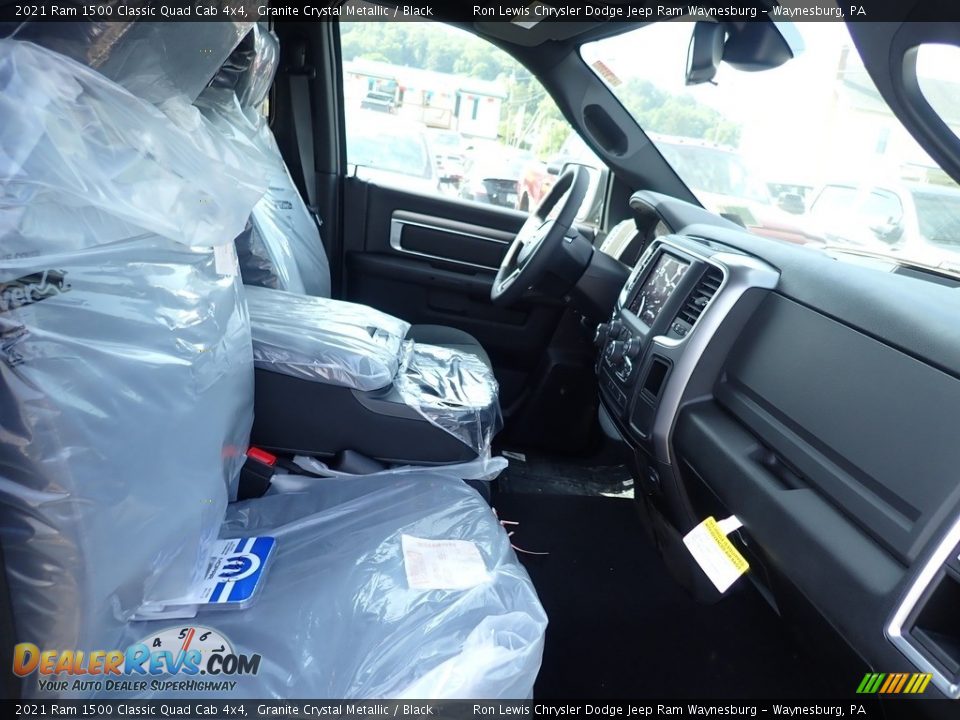 2021 Ram 1500 Classic Quad Cab 4x4 Granite Crystal Metallic / Black Photo #10