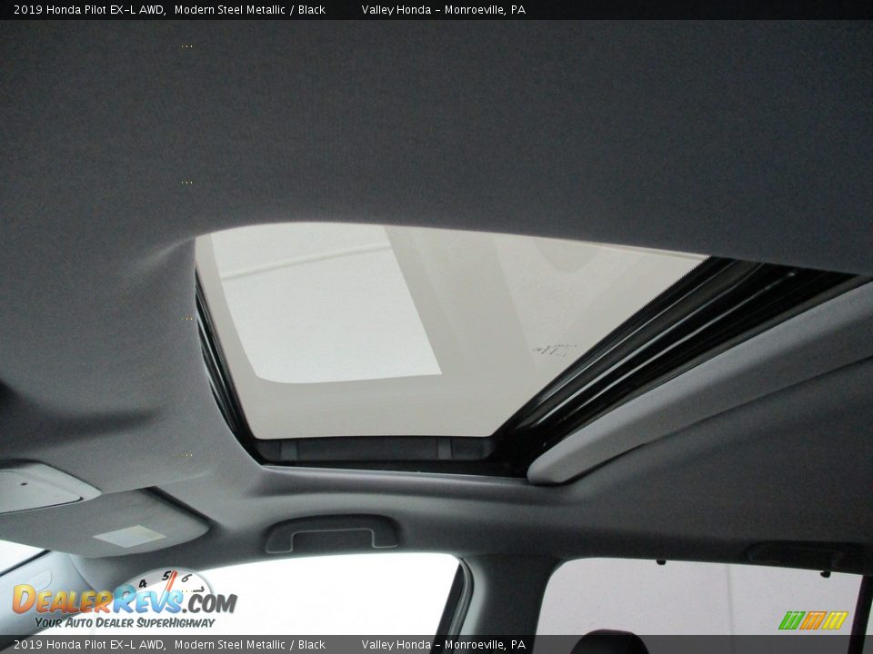 2019 Honda Pilot EX-L AWD Modern Steel Metallic / Black Photo #13