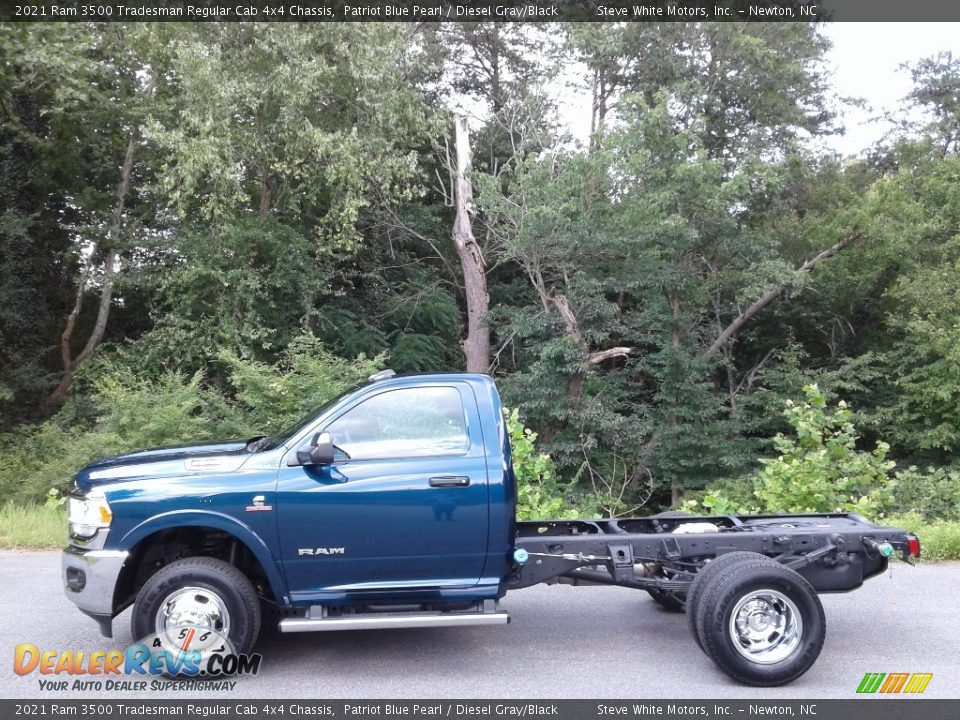 Patriot Blue Pearl 2021 Ram 3500 Tradesman Regular Cab 4x4 Chassis Photo #1