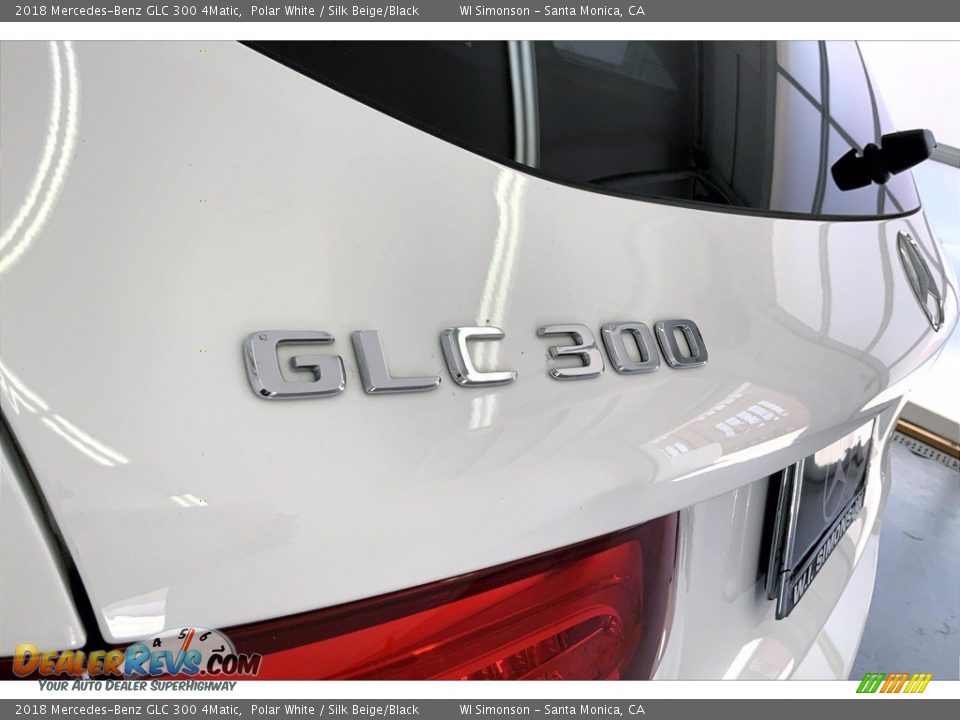 2018 Mercedes-Benz GLC 300 4Matic Polar White / Silk Beige/Black Photo #31
