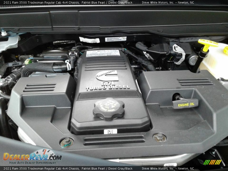 2021 Ram 3500 Tradesman Regular Cab 4x4 Chassis 6.7 Liter OHV 24-Valve Cummins Turbo-Diesel Inline 6 Cylinder Engine Photo #9