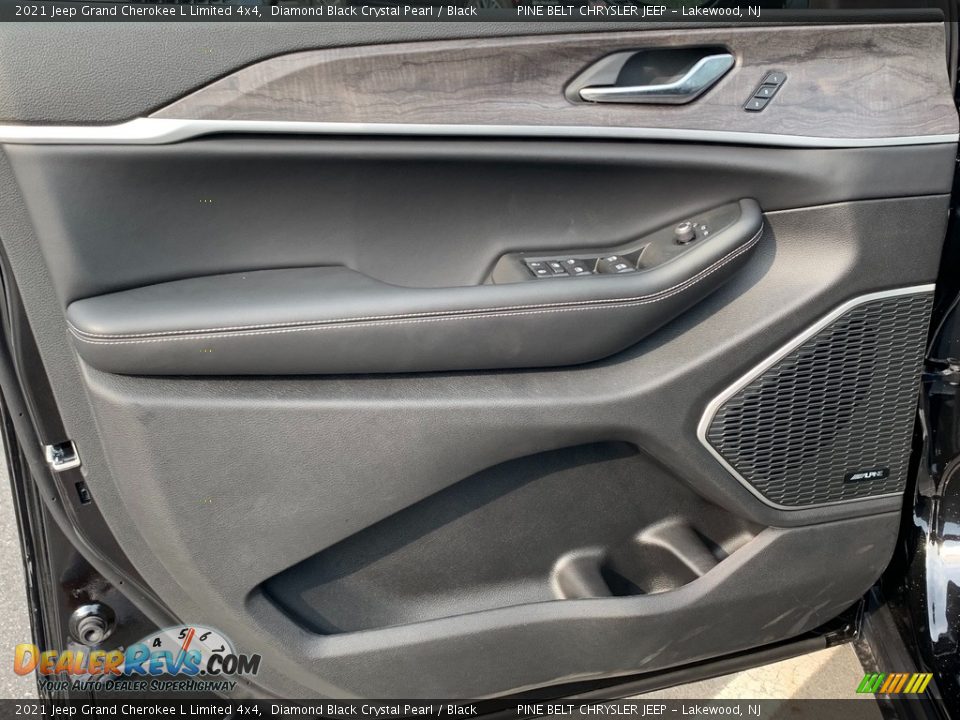 2021 Jeep Grand Cherokee L Limited 4x4 Diamond Black Crystal Pearl / Black Photo #12