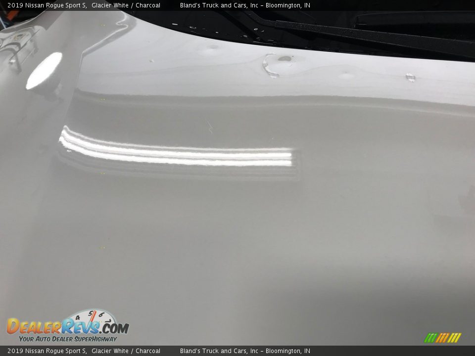 2019 Nissan Rogue Sport S Glacier White / Charcoal Photo #15
