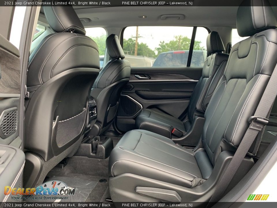 Rear Seat of 2021 Jeep Grand Cherokee L Limited 4x4 Photo #9