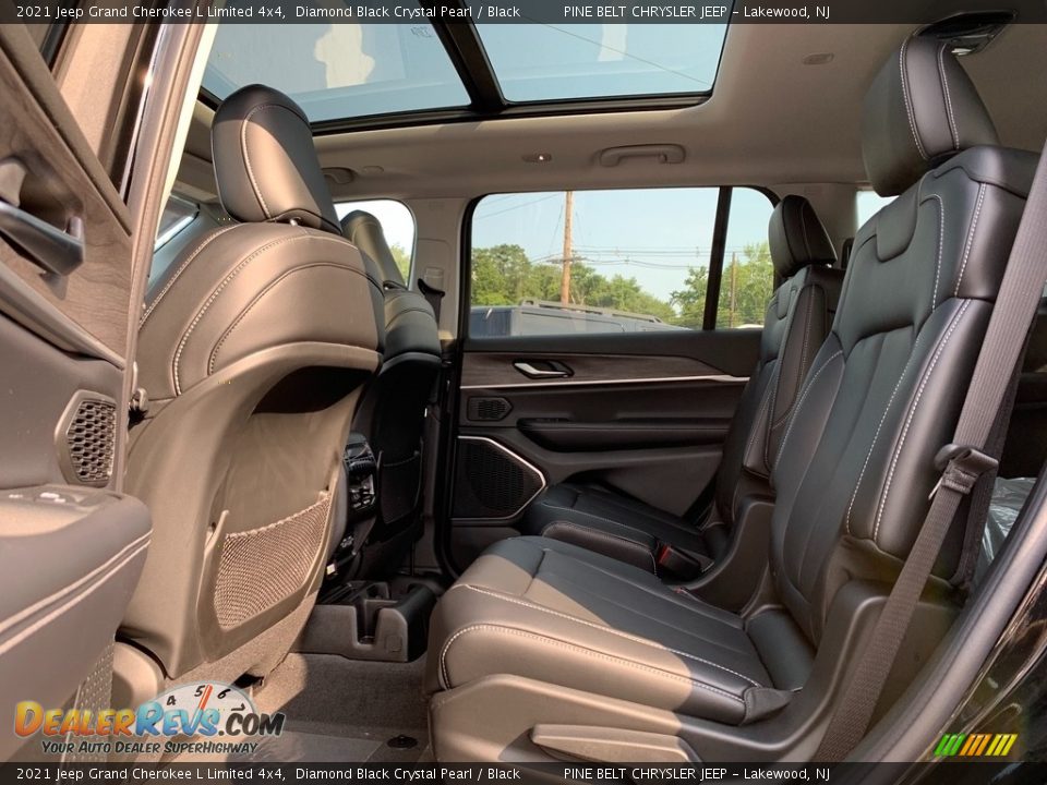 2021 Jeep Grand Cherokee L Limited 4x4 Diamond Black Crystal Pearl / Black Photo #9