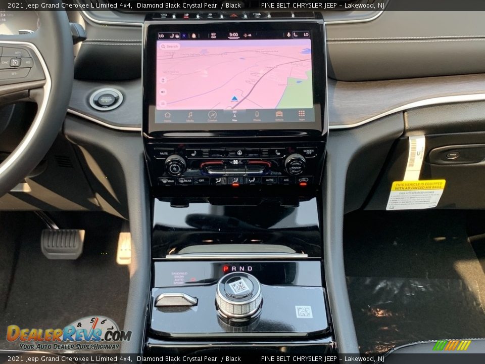 2021 Jeep Grand Cherokee L Limited 4x4 Diamond Black Crystal Pearl / Black Photo #10