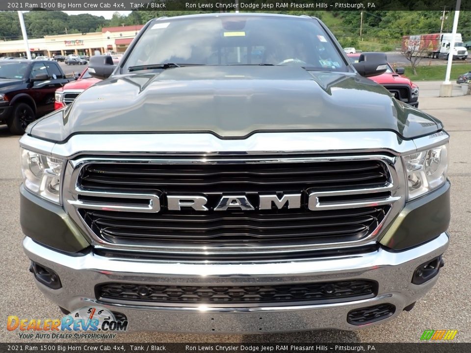 2021 Ram 1500 Big Horn Crew Cab 4x4 Tank / Black Photo #8