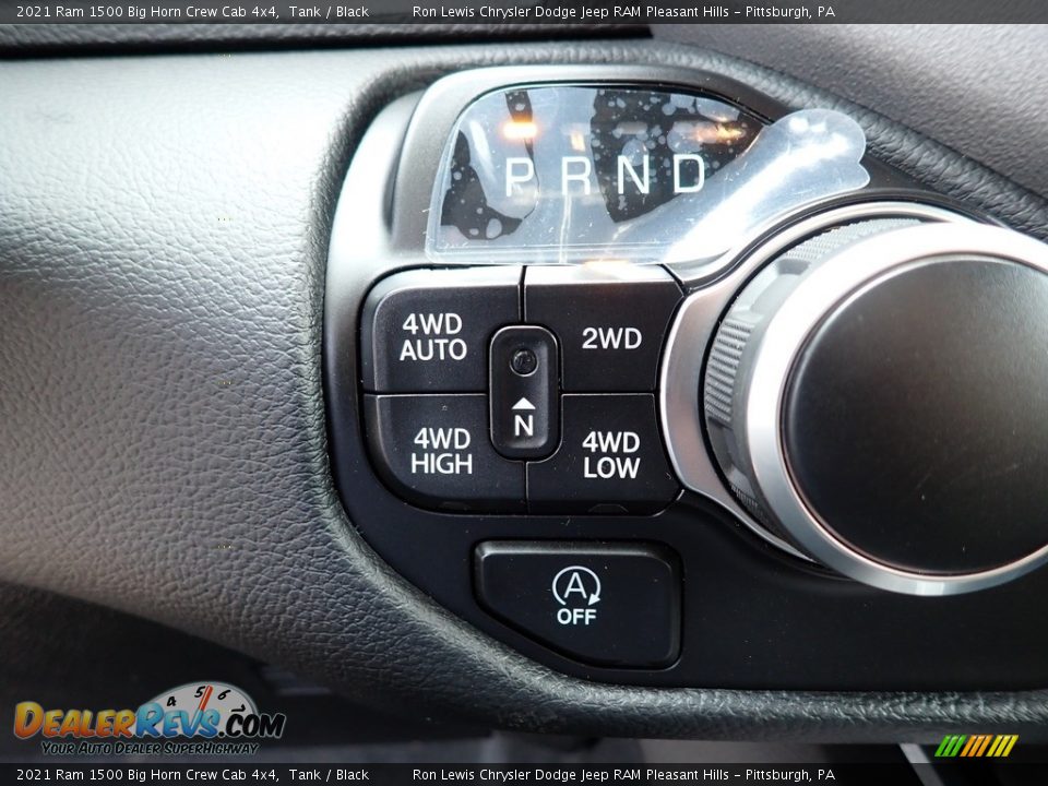 2021 Ram 1500 Big Horn Crew Cab 4x4 Tank / Black Photo #17