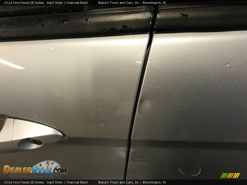 2019 Ford Fiesta SE Sedan Ingot Silver / Charcoal Black Photo #18
