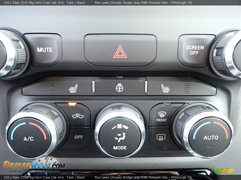 2021 Ram 1500 Big Horn Crew Cab 4x4 Tank / Black Photo #18