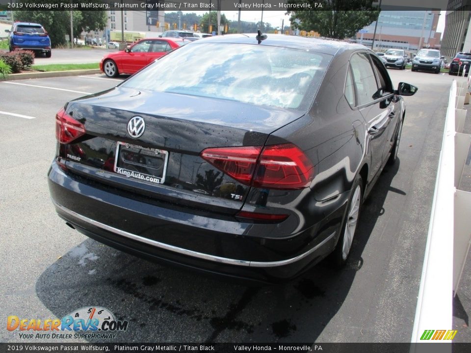 2019 Volkswagen Passat Wolfsburg Platinum Gray Metallic / Titan Black Photo #5